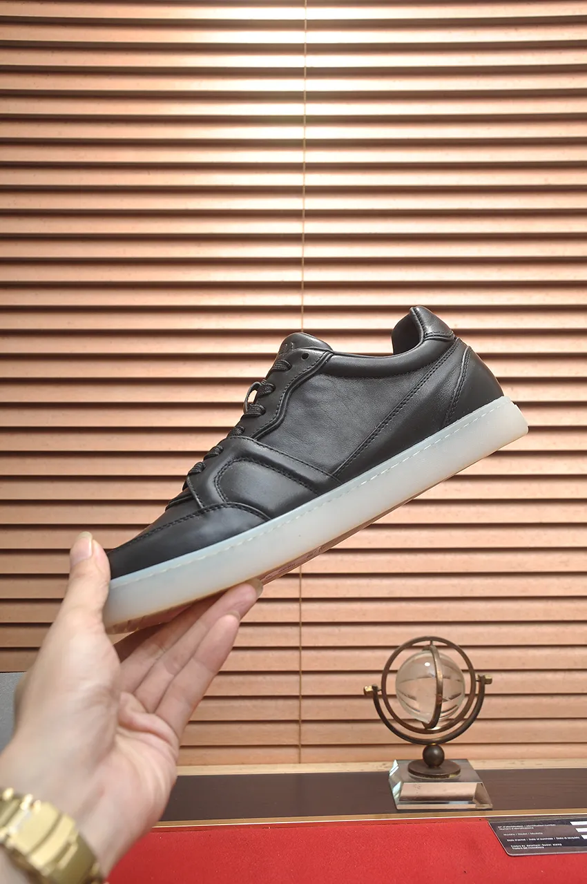 Men's shoes 💰580💶 [PRADA] Top original items, new seasonal styles, high-quality original items, top-grade high-mercerized cowhide combined with original breathable fabric + imported glue, imported stretch fabric inside with original cowhide feet, original thick outsole! Quality guaranteed! Code 38-45 (45 customized)